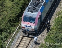 선로 작업자 사망사고…무궁화호 열차 조사