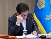 산재 대책 듣는 이재명 대통령
